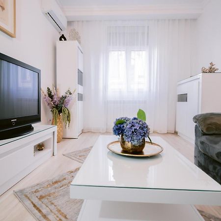 Appartamento Historic Bucharest Hideway Esterno foto